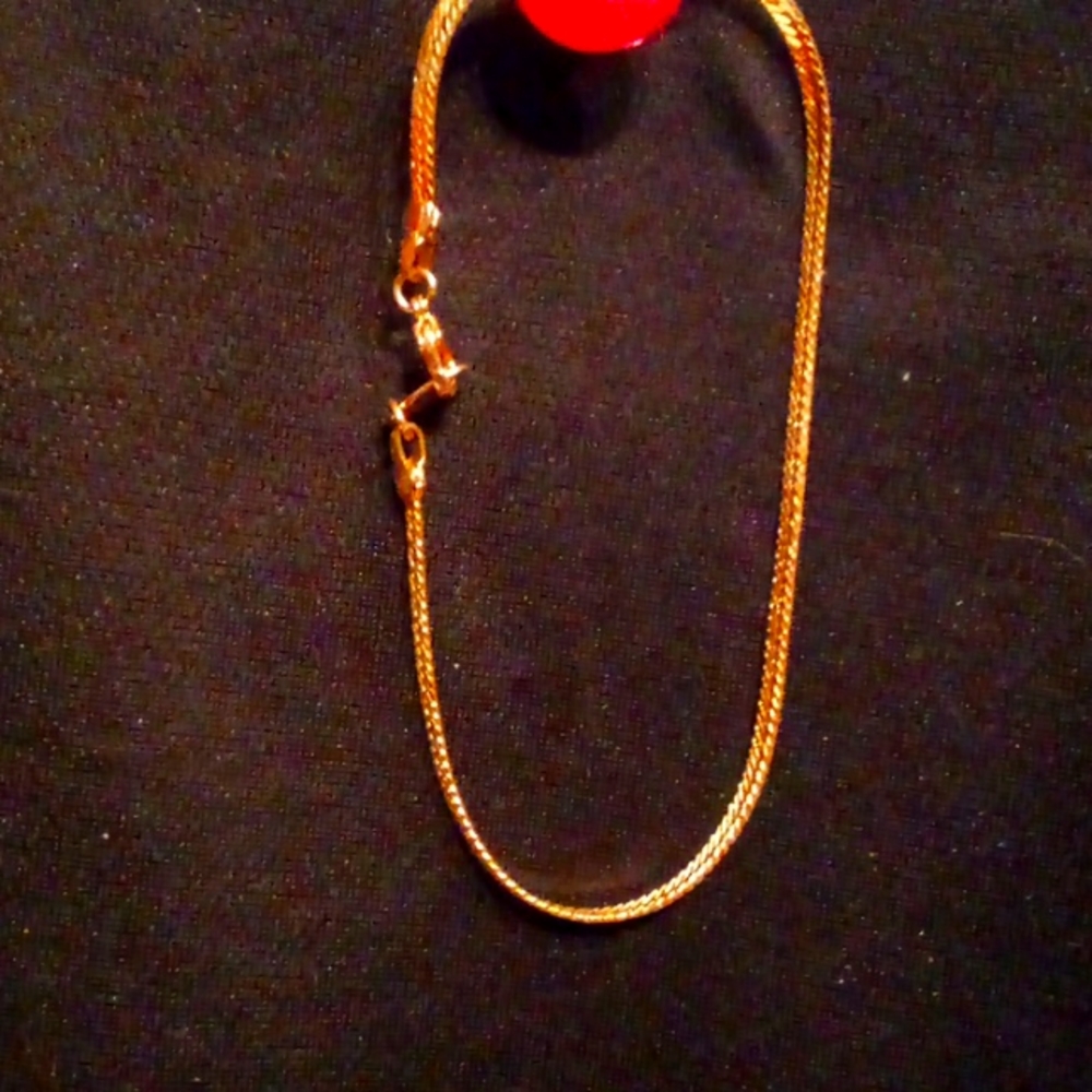 Beautiful  gold Avon ankle bracelet